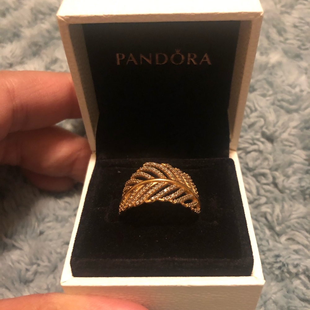 Pandora Ring
